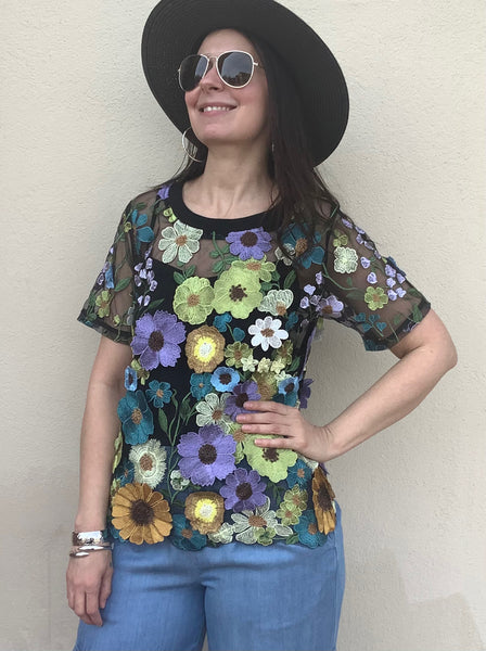 Pop-Art Floral Tee
