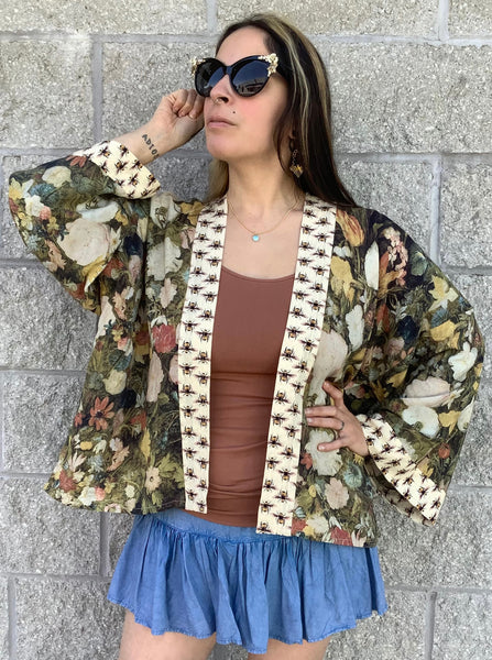 Bee’s Knees Kimono