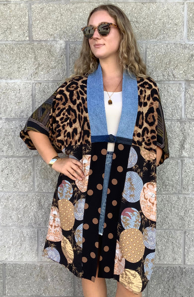 Leopard Lanterns Kimono