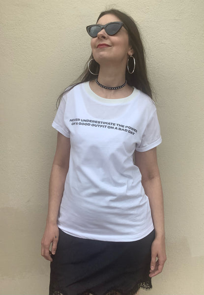 Power Outfit Tee