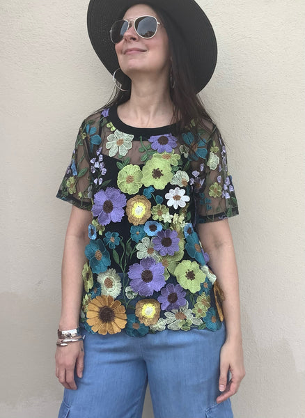 Pop-Art Floral Tee