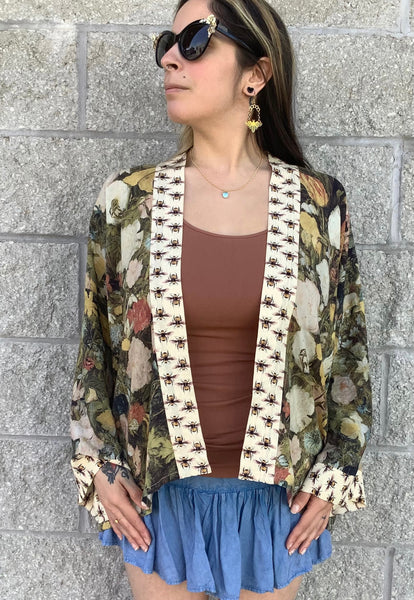 Bee’s Knees Kimono