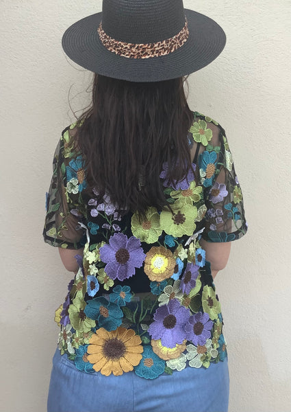 Pop-Art Floral Tee