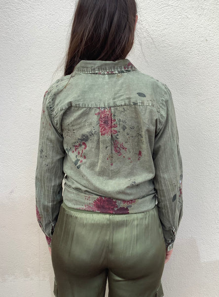 Chive Embroidery Blouse