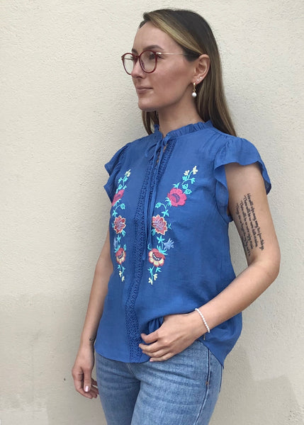 Rosette Embroidery Blouse