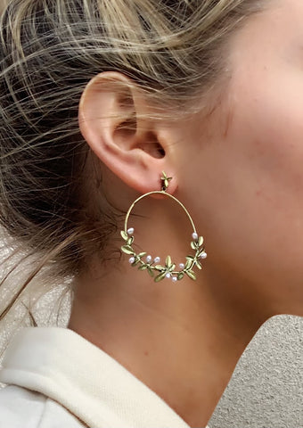 Jasmine/Pearl Earrings
