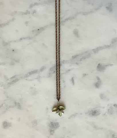 Myrtle Leaf/ Pearl Necklace