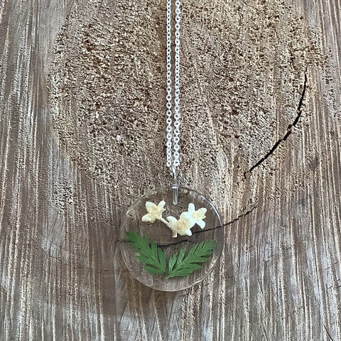SOLD OUT.Baby’s Breath Necklace